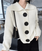 Elara | Cardigan Morbido con Grandi Bottoni