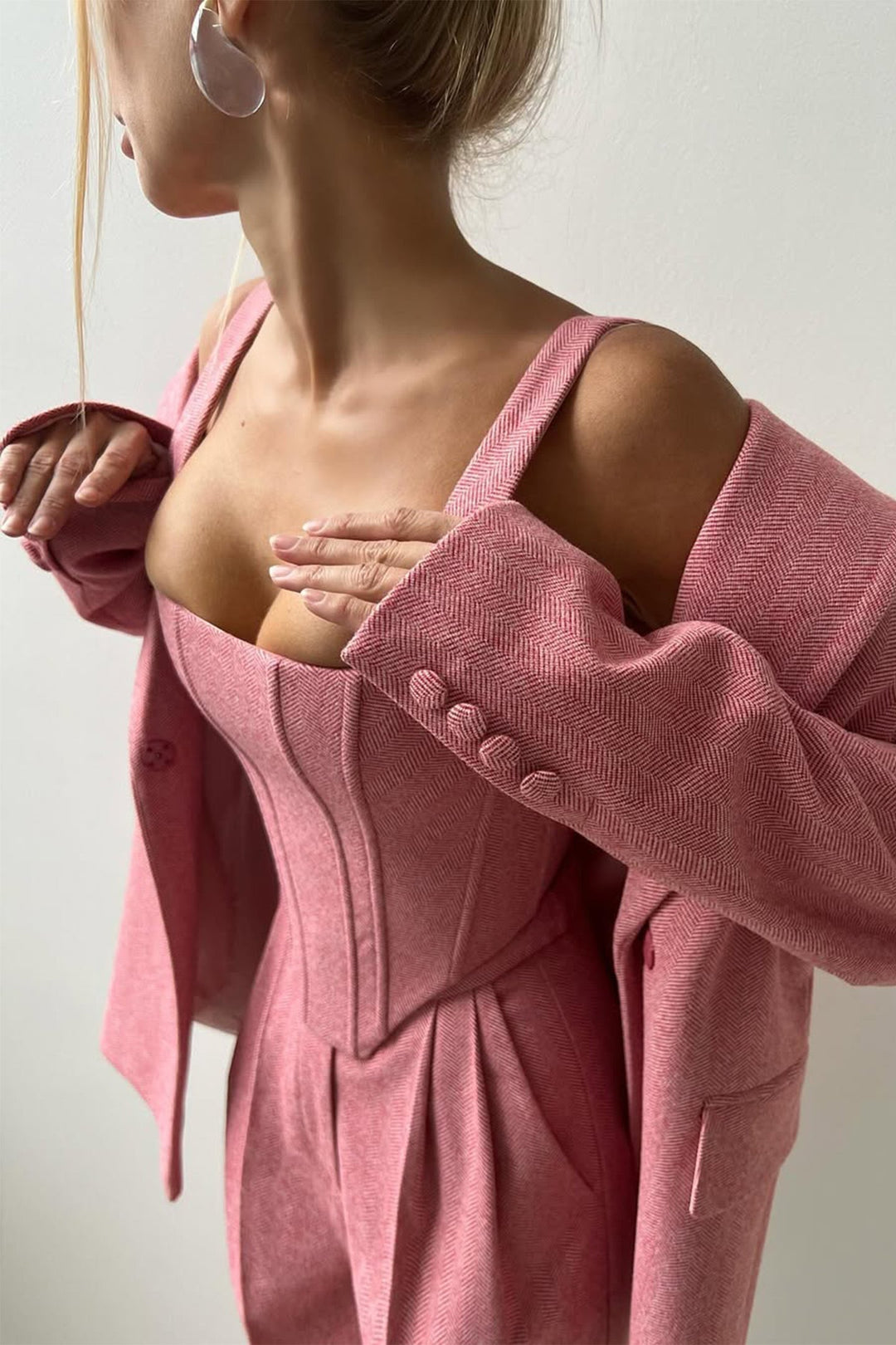 Dolce – Completo a Tre Pezzi con Blazer Doppiopetto