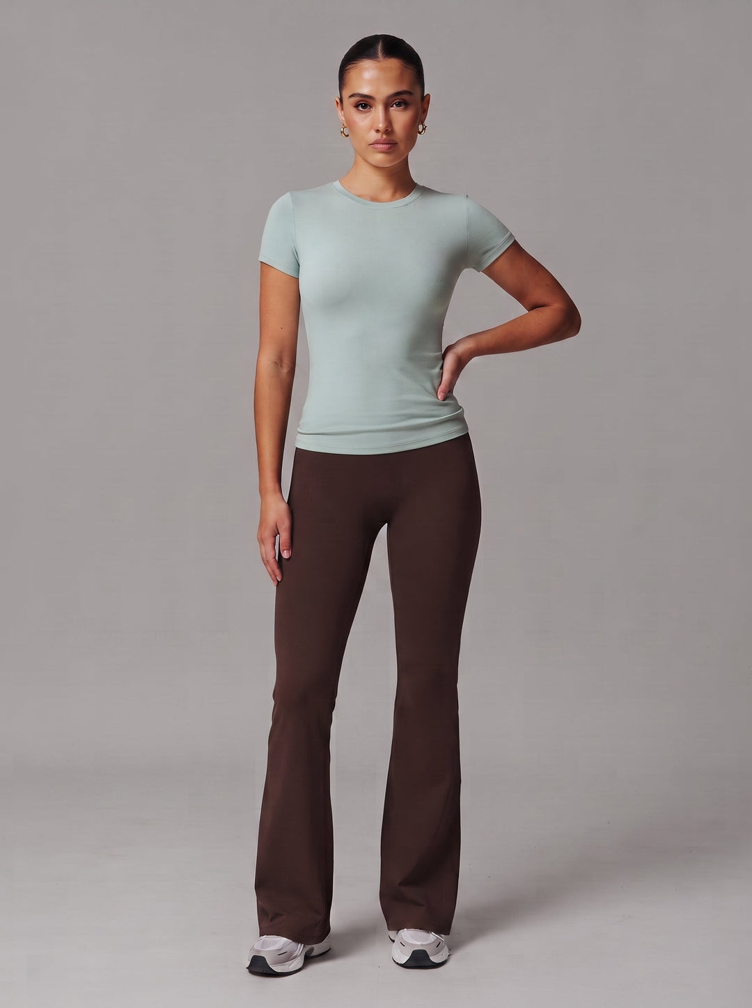 T-shirt girocollo da donna, vestibilità aderente
