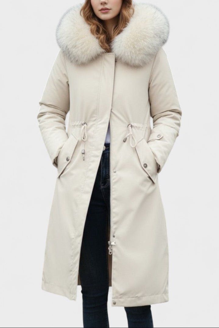 Giada | Cappotto Lungo con Cappuccio e Dettagli Chic