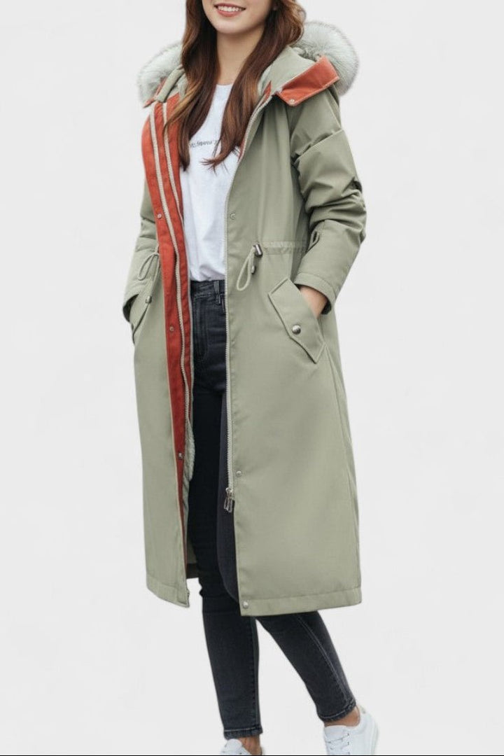 Giada | Cappotto Lungo con Cappuccio e Dettagli Chic